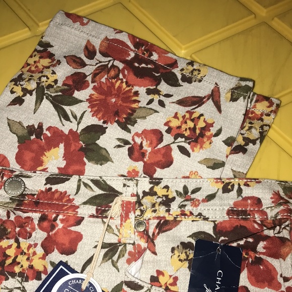 NWT Charter Club floral jeans 👖 - Picture 8 of 8